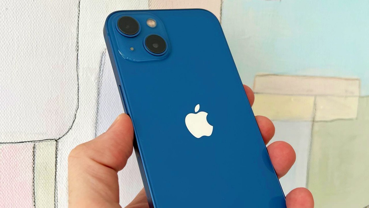 iPhone 13