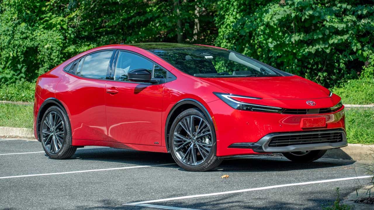 en güvenli otomobiller 2025