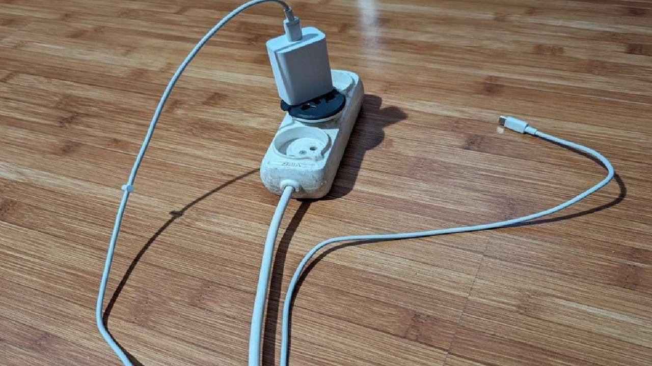 cc1004601d9779f09906e1a2adece12779b17145