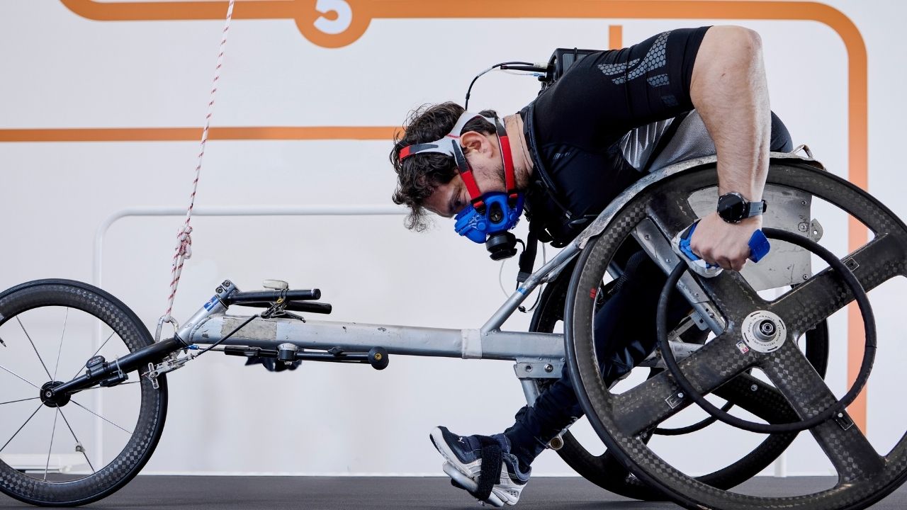 e8313205784427b16bfe2a758500f3da7cbcaeb6