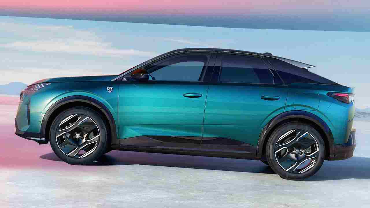 peugeot 3008 plug in hibrit yandan görünümü