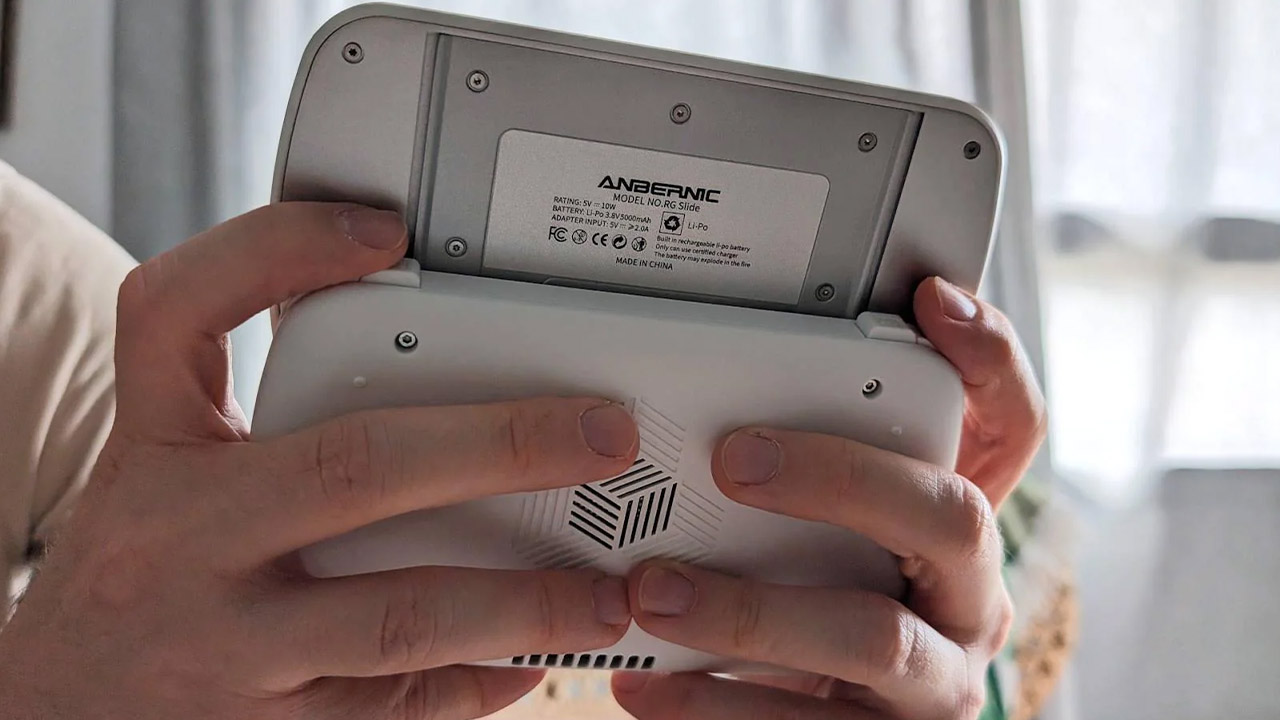 retro el konsolu inceleyen YouTuber'a hapis cezası şoku