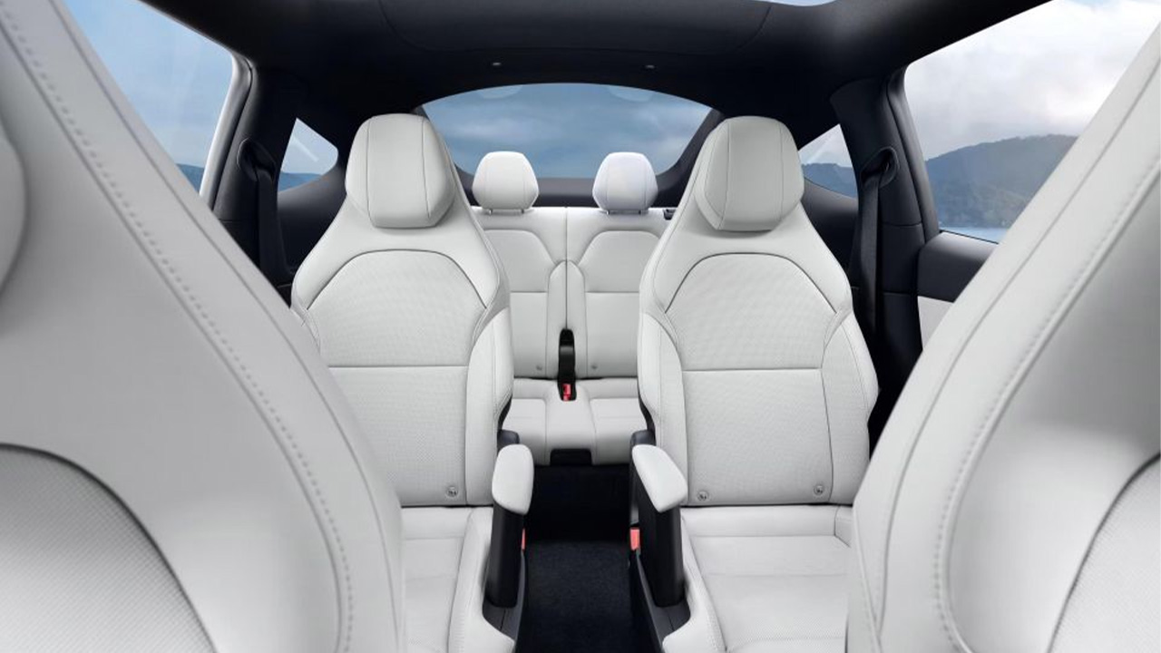 Tesla Model YL iç tasarım