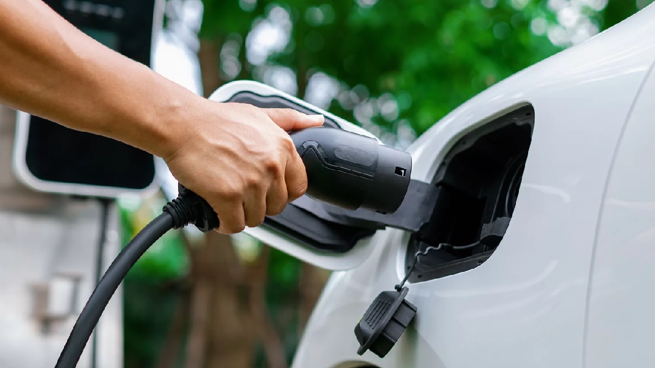 bb3fe98410ba91eb17d7ef6bec6122505603f1e4