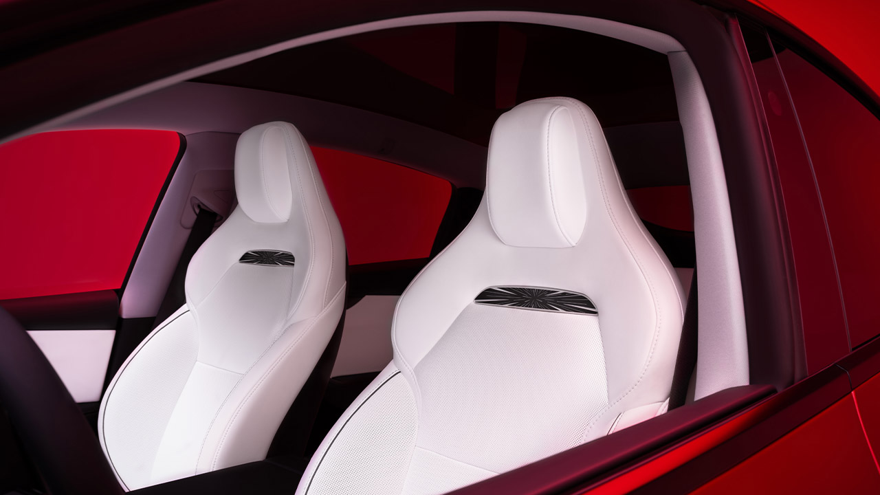 Tesla Model Y Performance iç tasarımı