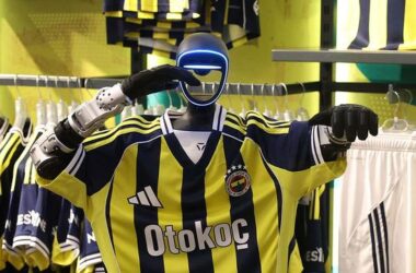 Fenerbahçe’de Jidoka Human Robotuyla Teknolojide Yeni Dönem: Statta Taraftarlarla Buluştu!