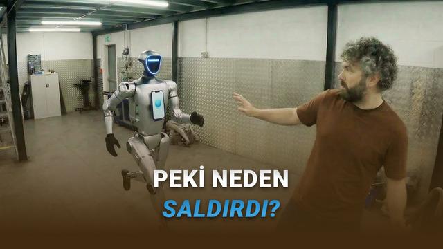 Rol Yap Dediler, Tetiği &Ccedil;ekti: İnsansı Robot Silahla YouTuber'a Saldırdı [Video]