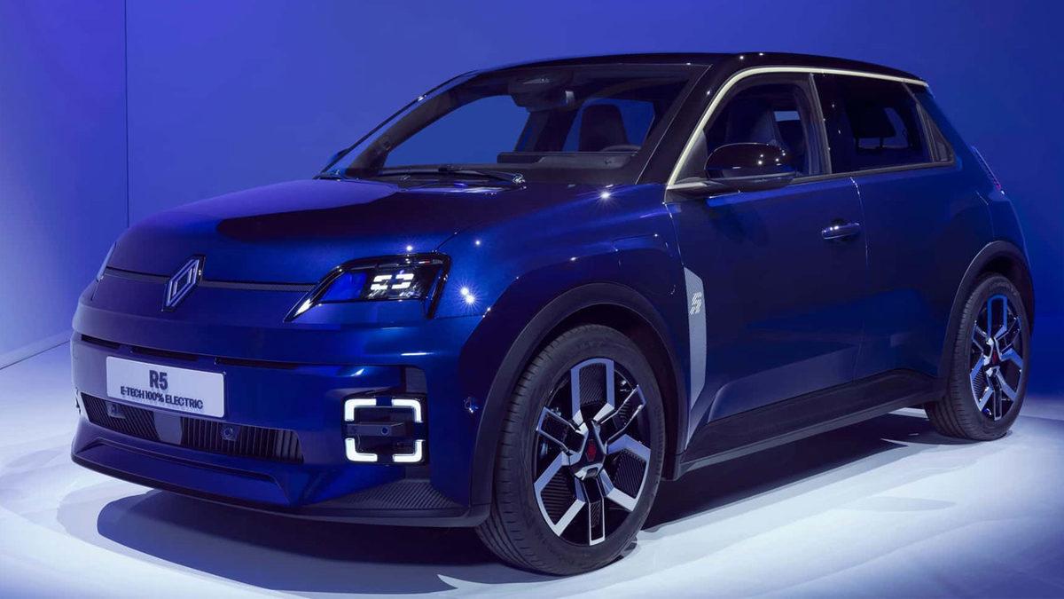 Renault, Eylül 2025 Fiyat Listesini Açıkladı: Clio Fiyatı Uçtu Gidiyor!