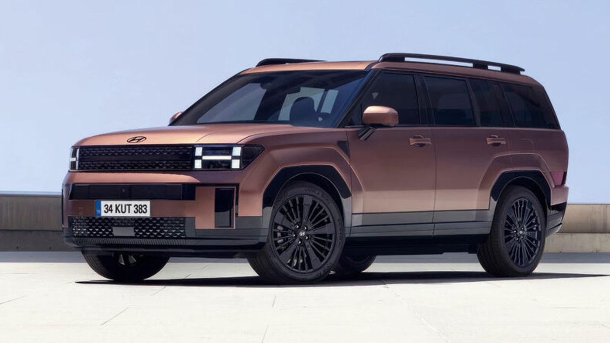 Hyundai&rsquo;ın Eyl&uuml;l 2025 Fiyatları A&ccedil;ıklandı: SANTA FE Hibrit&rsquo;e İndirim, Diğer Modellere Zam!