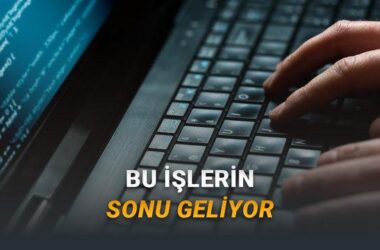 Yapay Zekânın Bilgisayar Tabanlı Mesleklerde Yarattığı Sarsıcı Dönüşüm: Gelecekte Hangi İşler Risk Altında?
