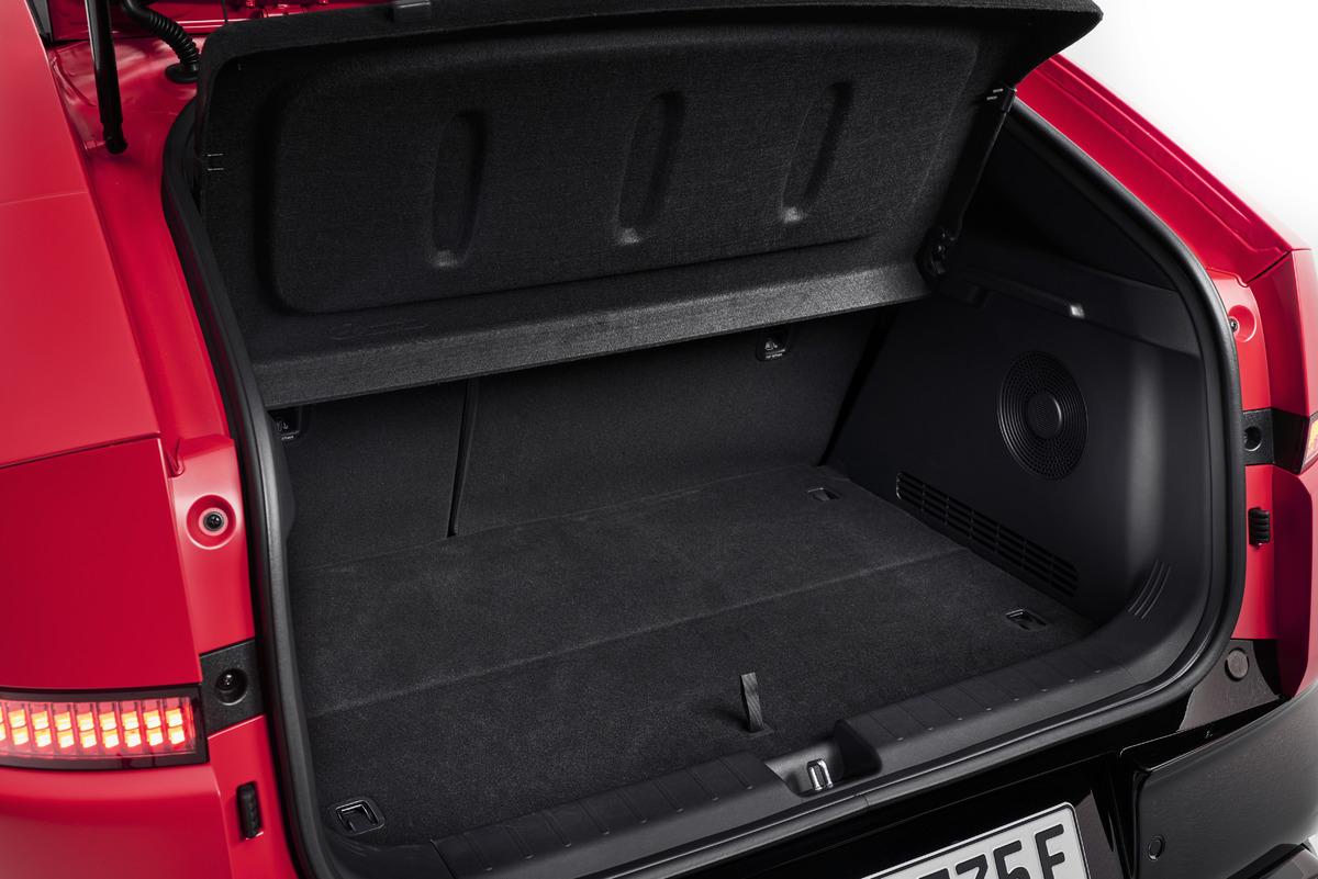 hyundai-ioniq-3-unveil-0426-interior-05