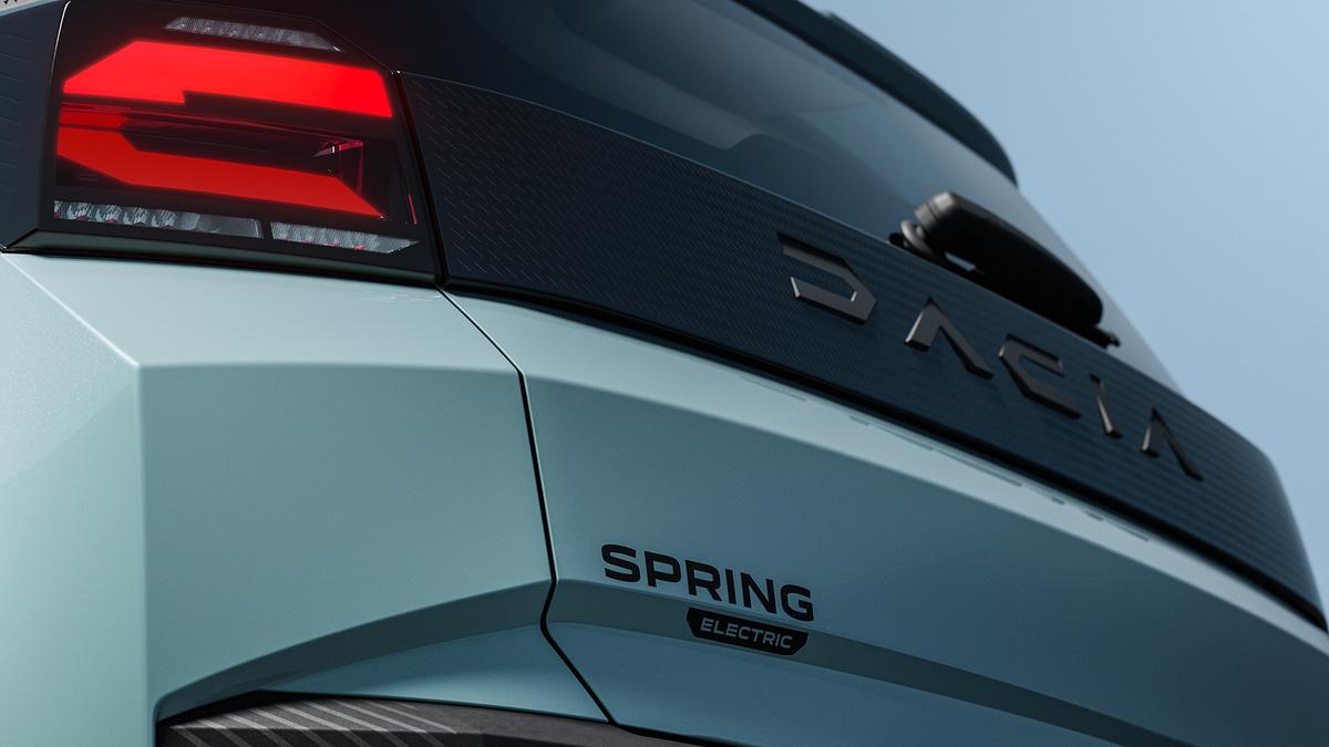 1781870903_New_Dacia_Spring
