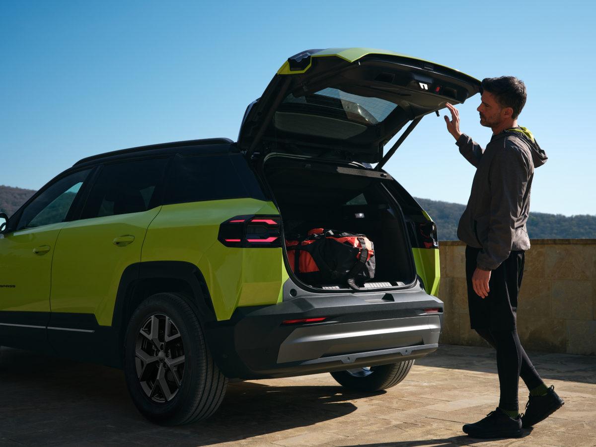 JEEP-COMPASS-J4U-MHEV-MY26-1280X960-UP-TO-550L-CAPACITY