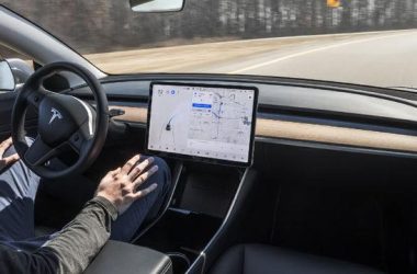 Otopilotlu Tesla Model 3 Kazası: Otonom Sürüş Güvenliği Tartışmaları