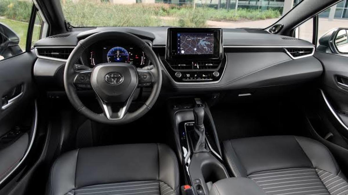 Toyota Multimedya Ekranı Neden Donuyor?