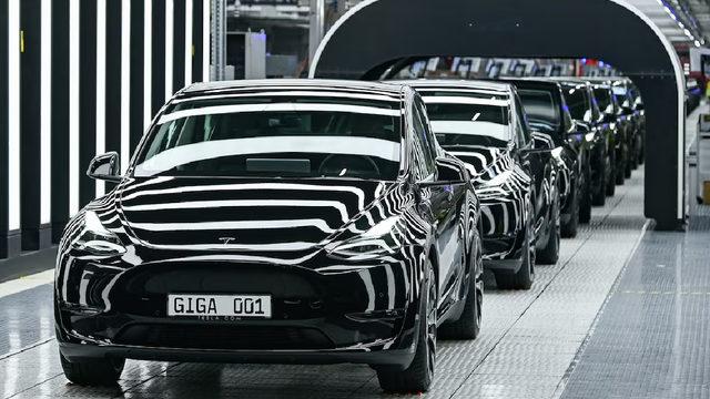 Tesla Berlin Gigafactory’de Üretim Rekoruna Hazırlanıyor: Detaylı Analiz ve Gelecek Senaryoları