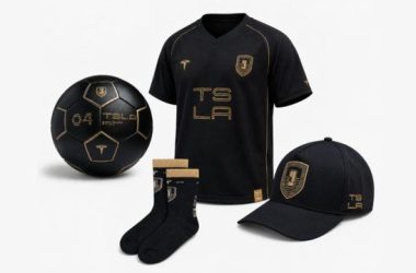 Tesla FC Koleksiyonu: Futbol Tutkunları için Tesla’nın Yenilikçi Spor Ürünleri
