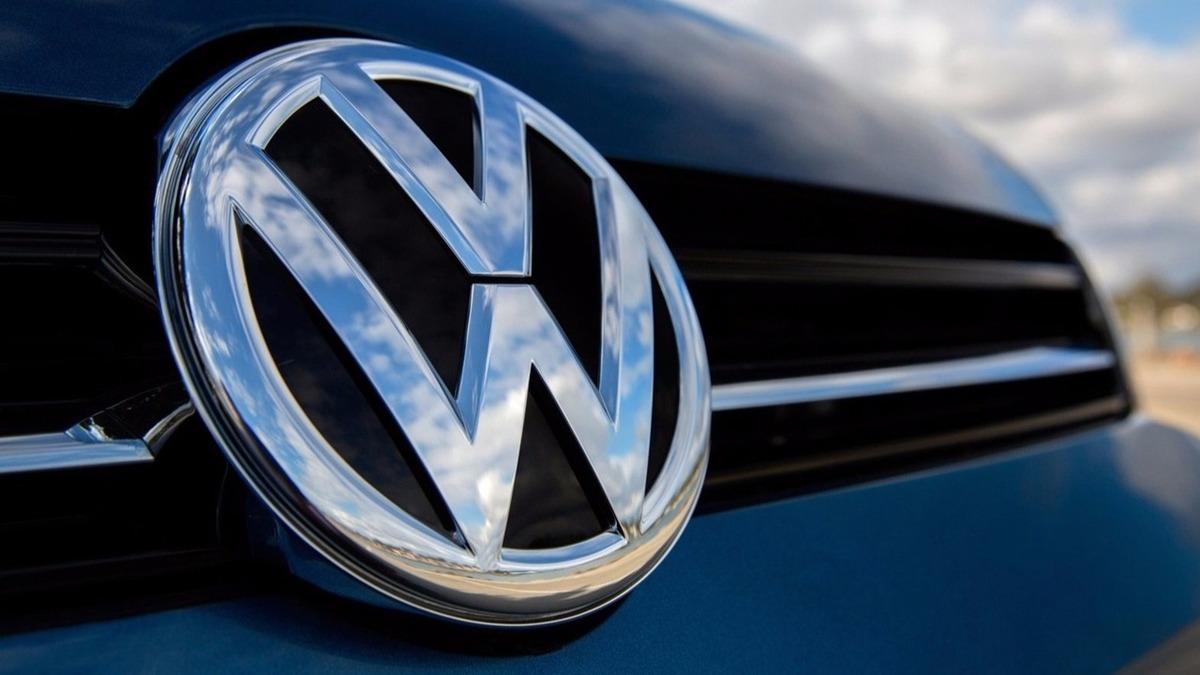 Volkswagen Tam 100 Bin Kişiyi İşten Çıkarmaya Hazırlanıyor: 4 Fabrika da Kapanacak!