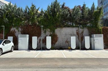 Ankara’da Yeni Tesla Supercharger İstasyonu: Elektrikli Araçlar için Şarjda Devrim