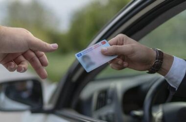 Trafikte Kalıcı Ehliyet İptali: Yeni Yasa ile Hangi Davranışlar Ehliyetinizi Sonsuza Dek Kaybettiriyor?