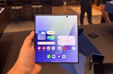 Samsung Flex Titanium Teknolojisiyle Katlanabilir Telefonlarda Kat İzi Sorununa Son