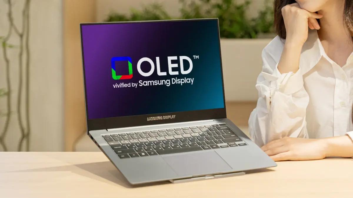 Samsung, Laptop Ekranlarına Çağ Atlatacak Yeni OLED Panelini Duyurdu: 1600 Nit Parlaklık!
