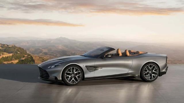 Aston Martin Vanquish 25: Sınırlı Üretim Lüksün 25. Yıla Özel Yeniden Doğuşu