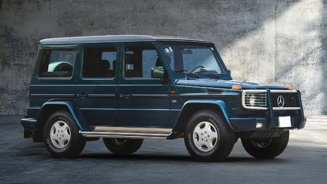 Nadir Mercedes-Benz G-Serisi 500 GE V8 AMG: Lüksün ve Tarihin Rekor Satışı