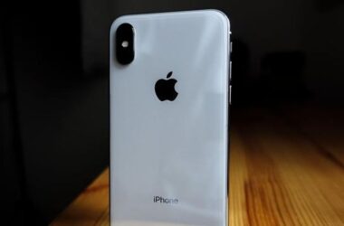 Apple, iPhone X’i Külüstür İlan Etti