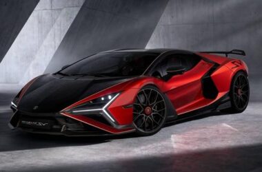 Sadece 1.963 Adet Üretilecek Yeni Lamborghni Revuelto SV Tanıtıldı: Fiyatı Dudak Uçuklatıyor!