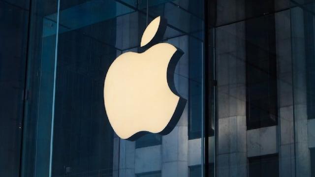 Apple, 200 Çalışanını Kovdu