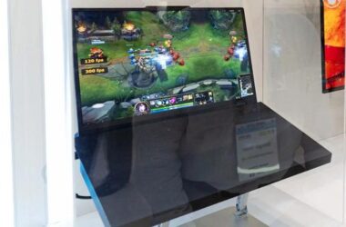 Samsung, Dünyanın İlk 16 inç 300 Hz OLED Ekranını Tanıttı