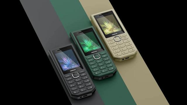 40 Gün Pil Ömrü Sunan Tuşlu Telefon Nokia 300 Charge Tanıtıldı