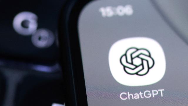ChatGPT’de Artık Geçici Sohbetleri Kaydedebileceksiniz