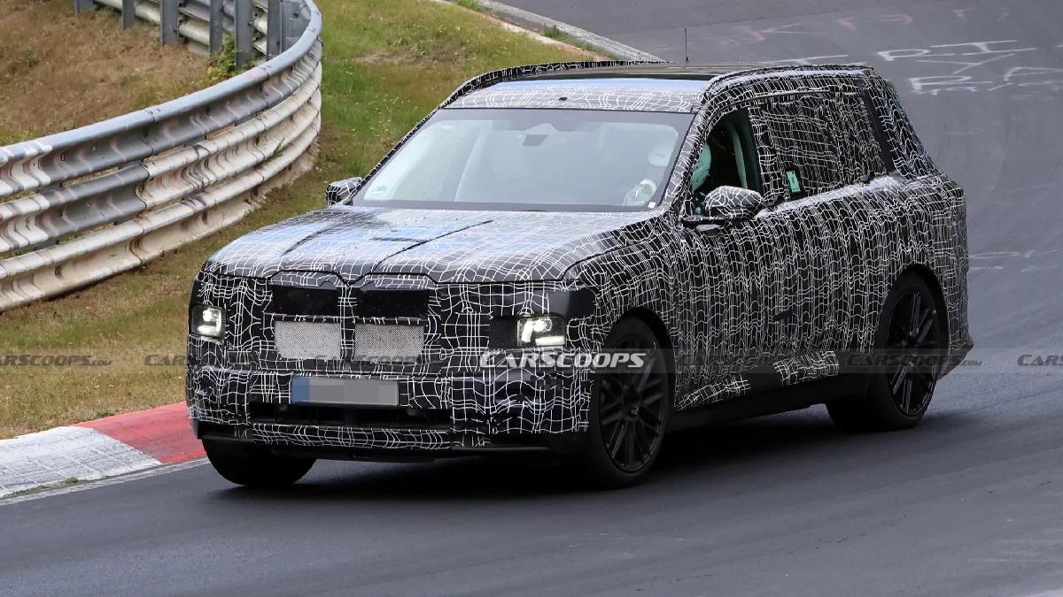 Yeni BMW X7 Yollarda Test Edilirken Görüntülendi: Neler Değişecek?