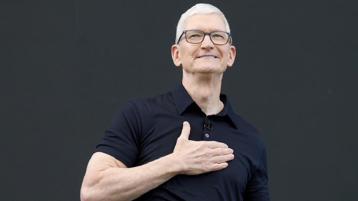 15 Yılın Ardından Apple CEO'luğunu Bırakan Tim Cook, Son Mesajını Paylaştı