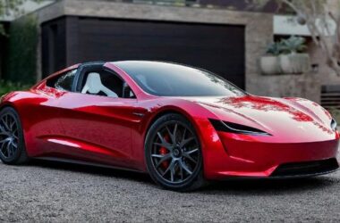 Yıllardır Beklenen Tesla Roadster’ın Tanıtım Tarihi Açıklandı