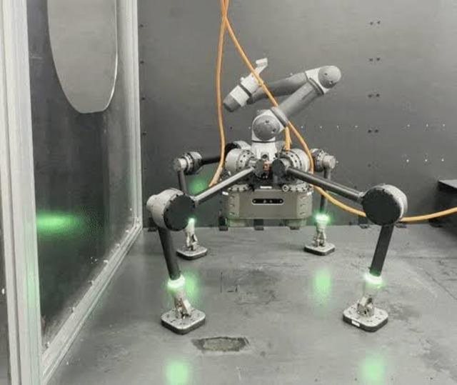 Dört Bacaklı “Kaynakçı Robot” Sosyal Medyayı Salladı!