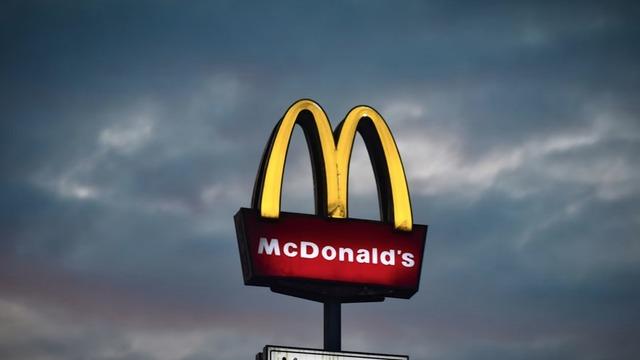 “Dinamik Fiyatlandırma” Skandalı: McDonald’s’ın Menü Fiyatlarını Belirlemek İçin Yapay Zekâ Kullandığını Ortaya Çıktı!