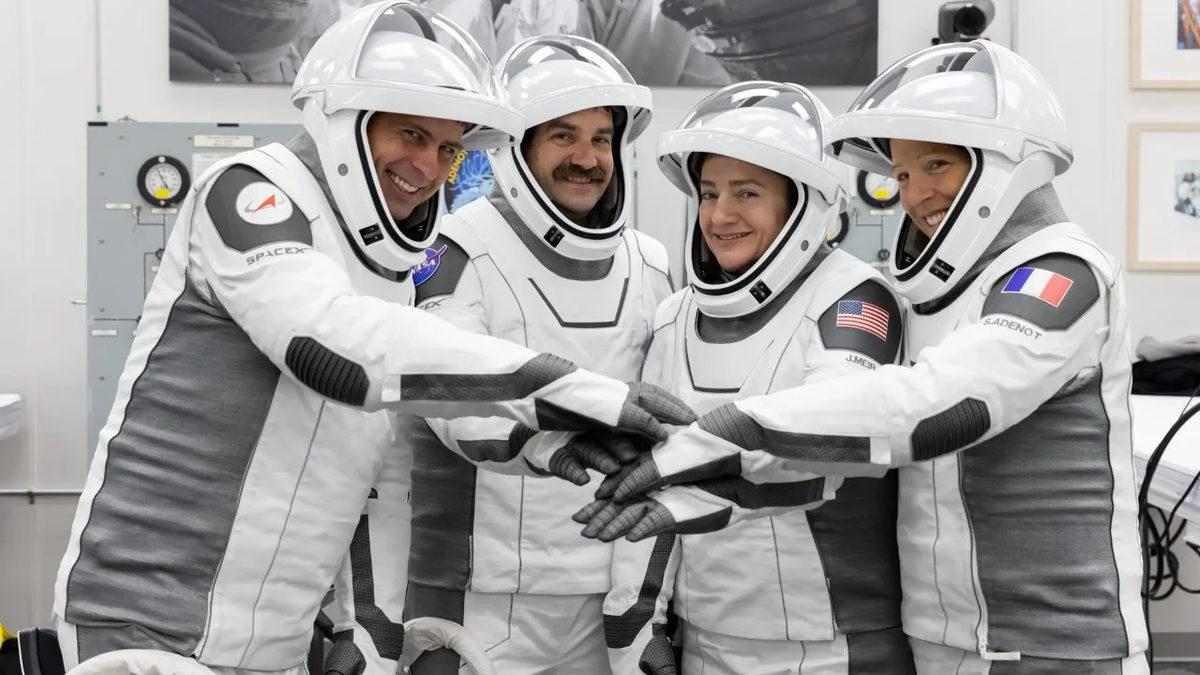 retour-terre-sophie-adenot-nasa-iss-couv