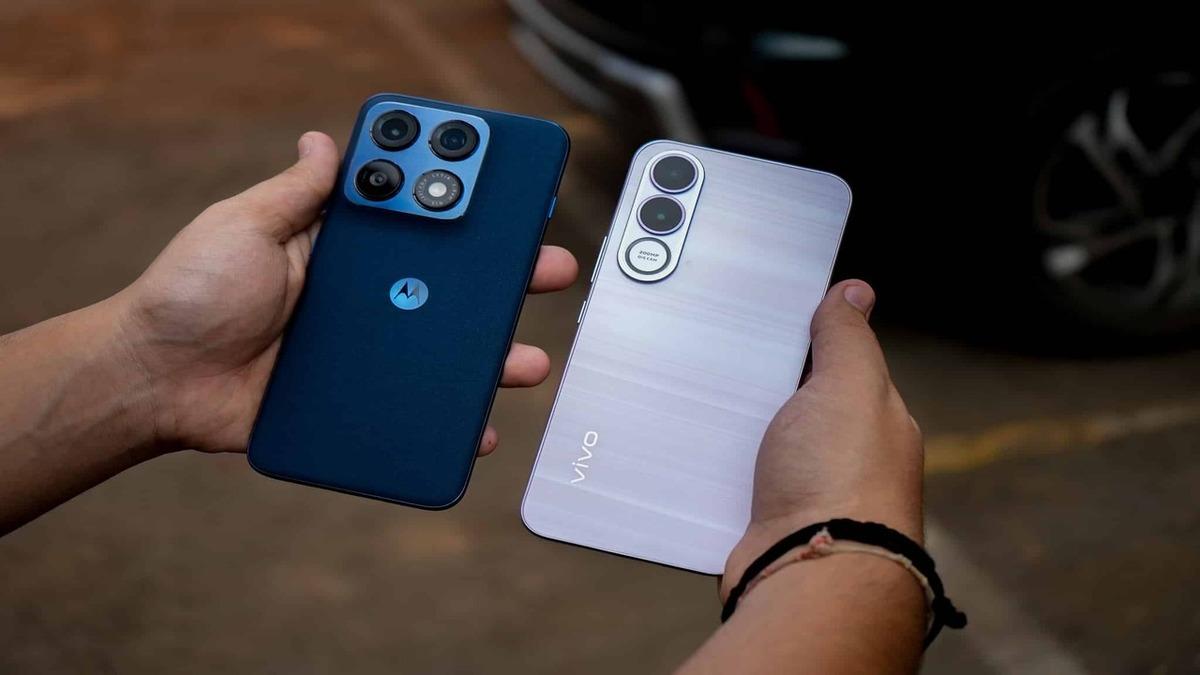 motorola-edge-70-pro-vs-vivo-v70-fe (1)