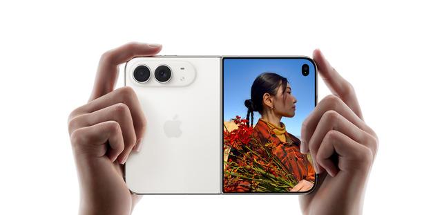 Katlanabilir Ekranlarda Çizik Derdine Son: İşte Apple’ın iPhone Duo İçin Geliştirdiği Çözüm!