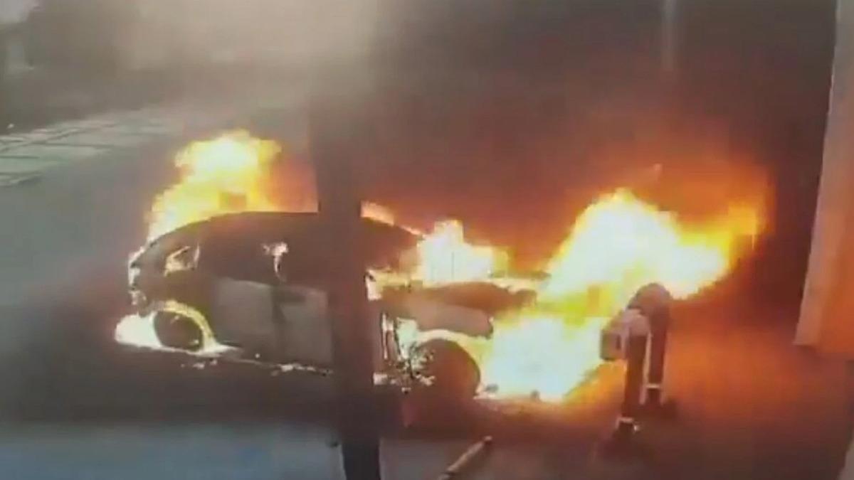 Kayseri’de Park Hâlindeki Togg T10X Alev Alev Yandı: Peki Yangının Sebebi Ne?