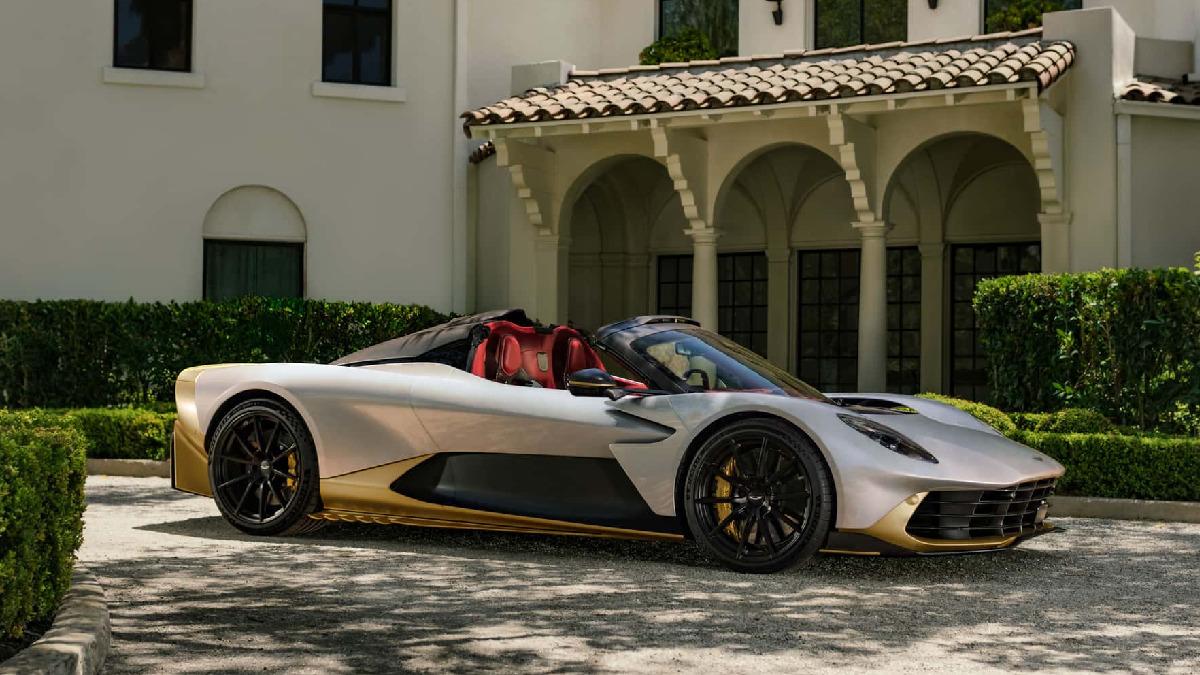 Tavanı Açıkken 349 km/s Hız Yapabilen Süper Otomobil Aston Martin Valhalla Spider Tanıtıldı